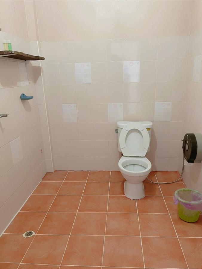 Baanyaiguesthouse マーク島 エクステリア 写真
