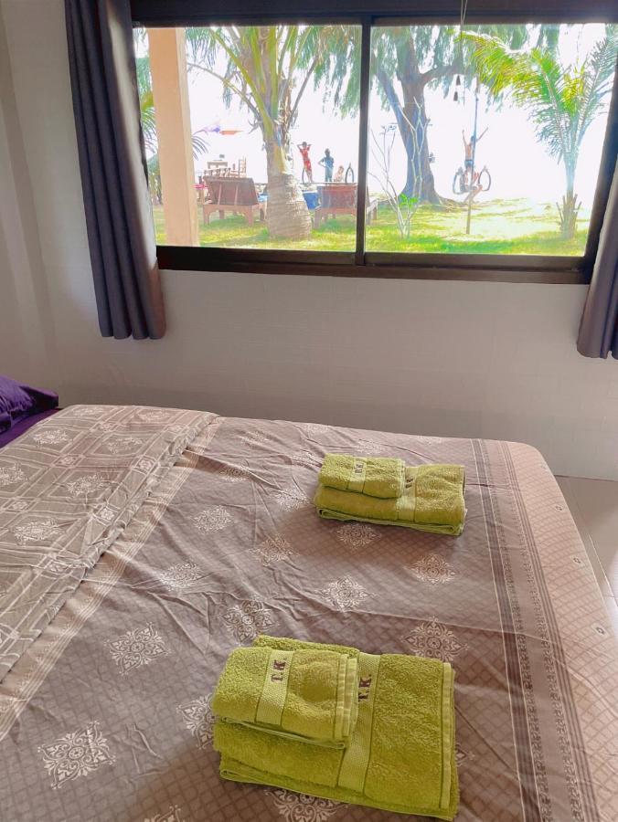 Baanyaiguesthouse マーク島 エクステリア 写真